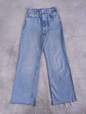 ZARA Light Wash Wide Leg Baggy Jeans